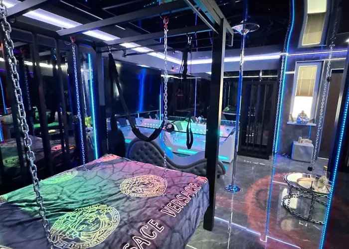 דירה Bdsm Room Bydgoszcz Z Jacuzzi, Duzym Tarasem I Sauna בידגוז'יז'