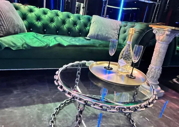 Bdsm Z Jacuzzi, Duzym Tarasem I Sauna 公寓